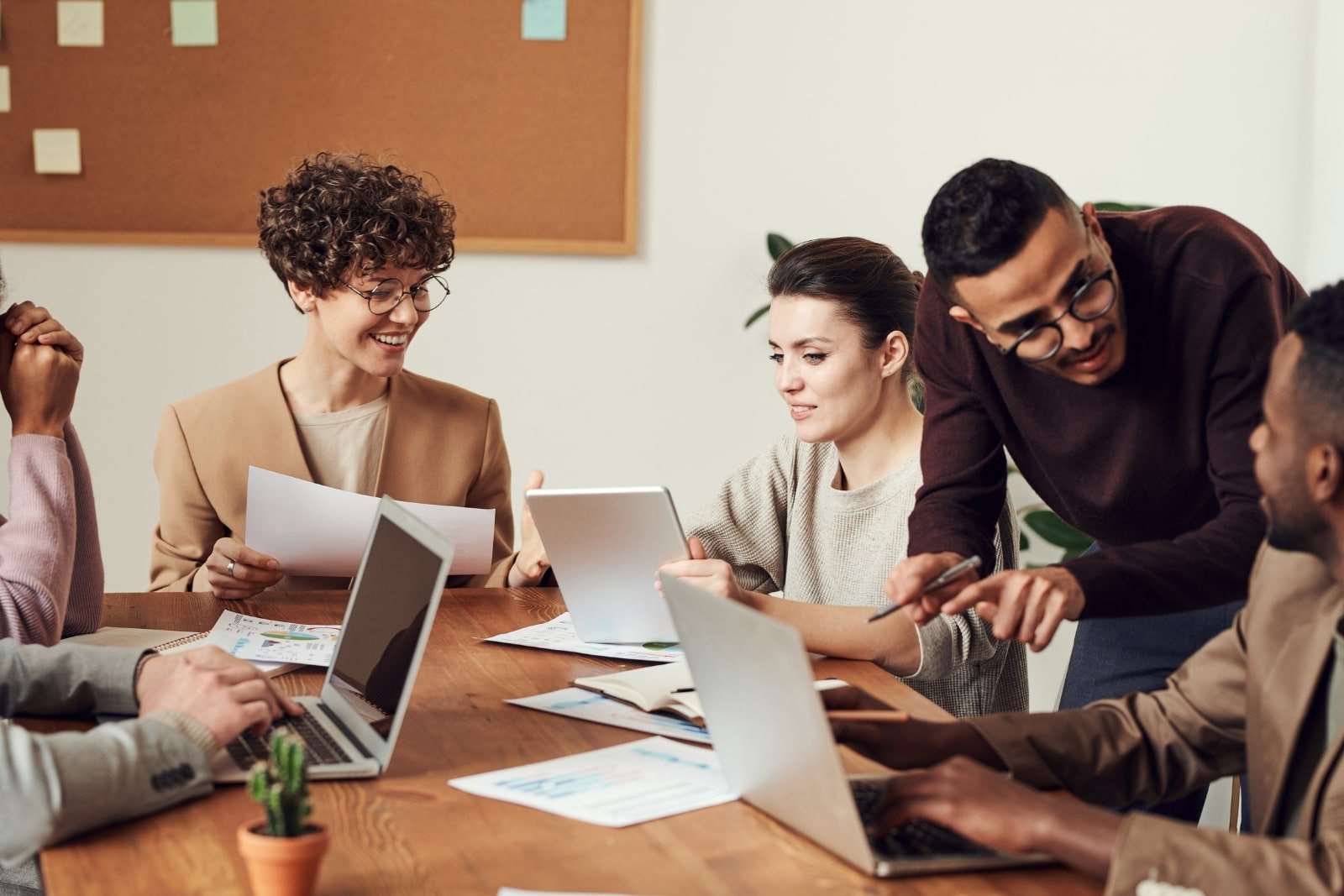 What Are Employee Relations What Are Employee Relations