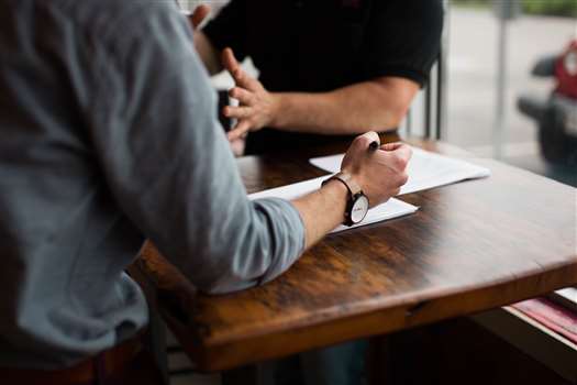 How to manage employees who are on duty during Christmas?