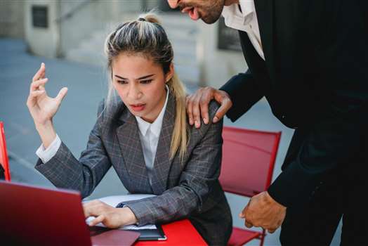 Gender Bias in Performance Reviews?