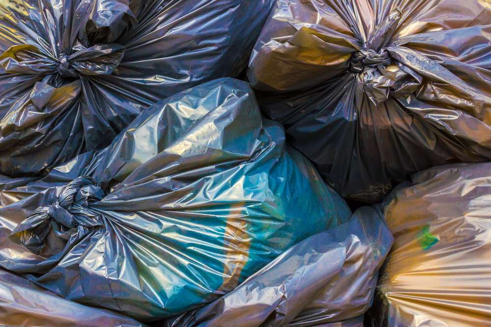 Umowa o wywóz śmieci przedsiębiorcy, czyli jak powinna być zorganizowana gospodarka odpadami w firmie