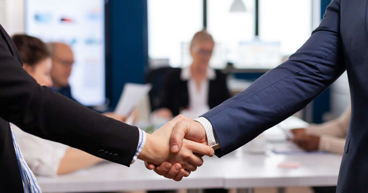 Nowy pracownik a PPK - kiedy może przystąpić? Jak zrezygnować z PPK